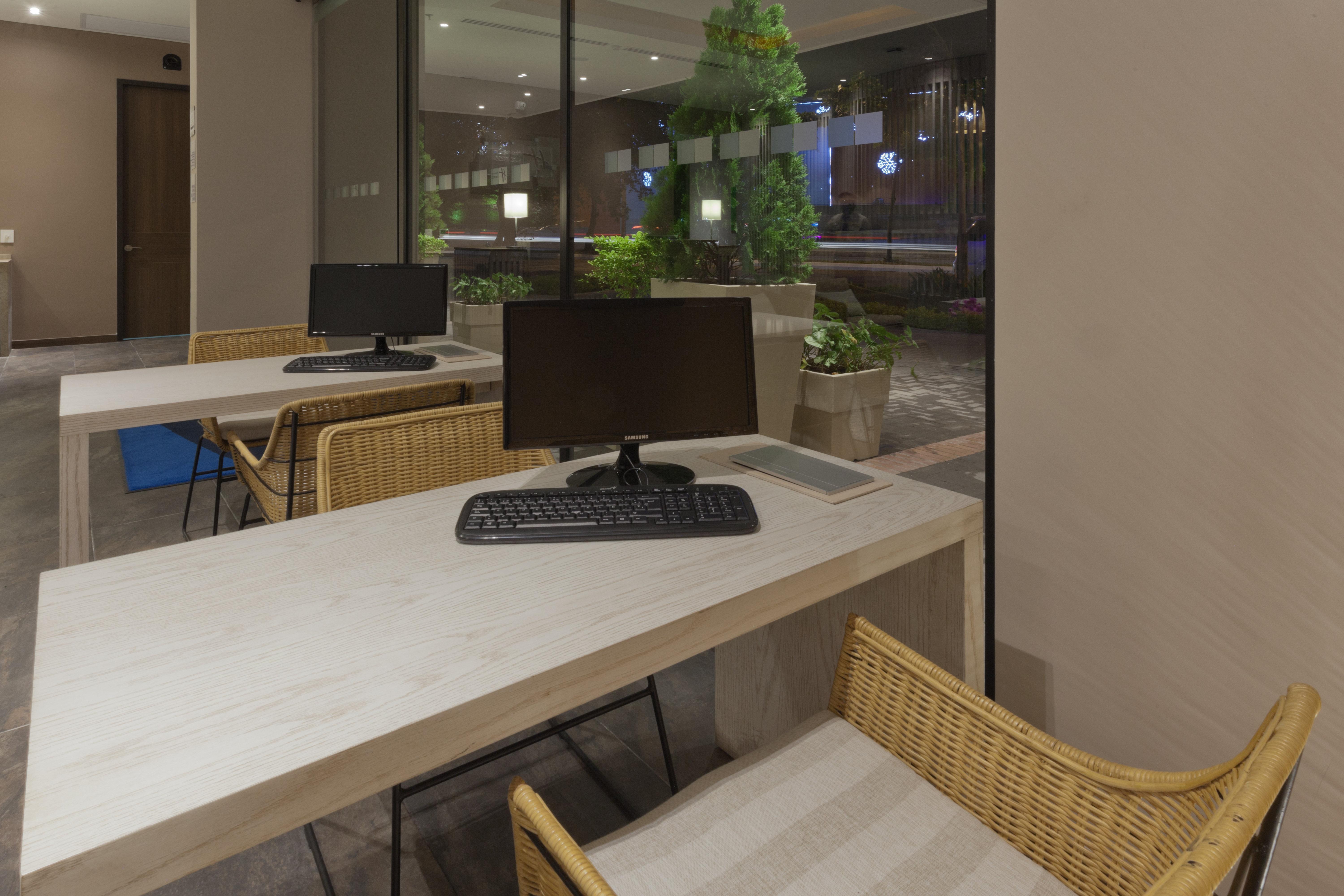 Holiday Inn Express Yopal By Ihg Zewnętrze zdjęcie