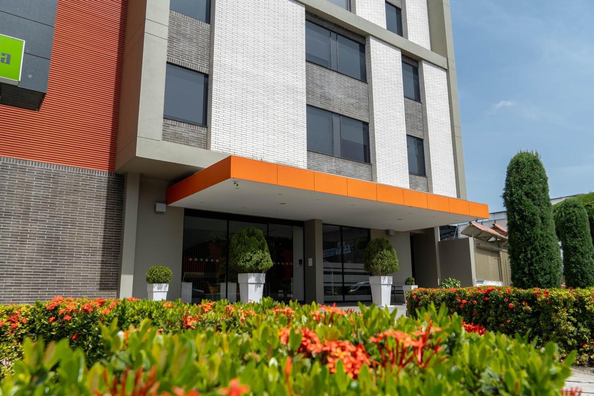 Holiday Inn Express Yopal By Ihg Zewnętrze zdjęcie