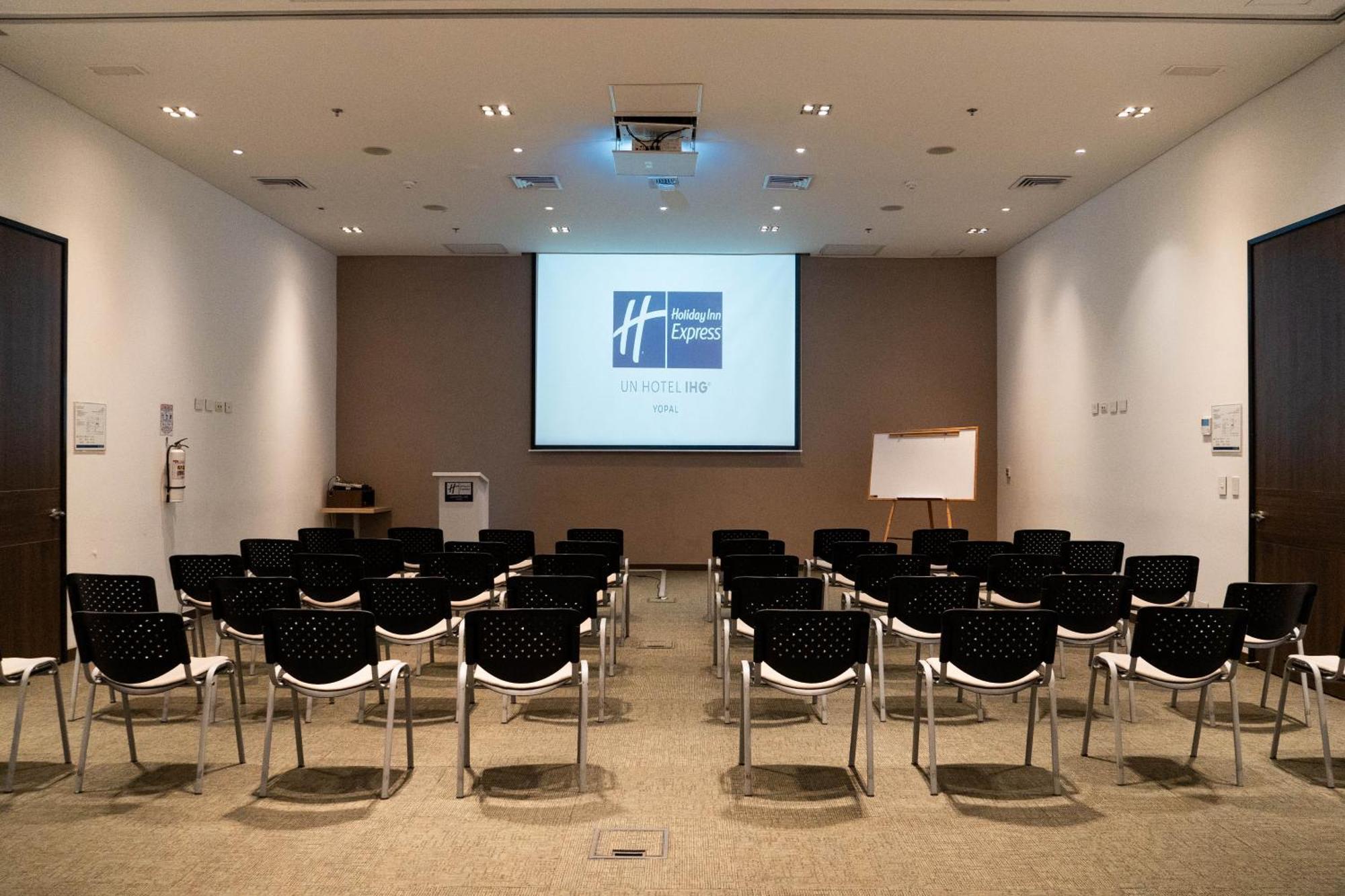 Holiday Inn Express Yopal By Ihg Zewnętrze zdjęcie