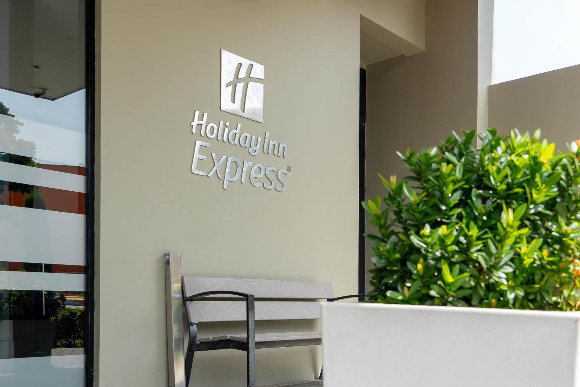 Holiday Inn Express Yopal By Ihg Zewnętrze zdjęcie